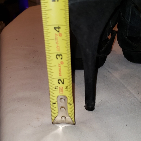 BCBG Generation - Picture 8 of 9